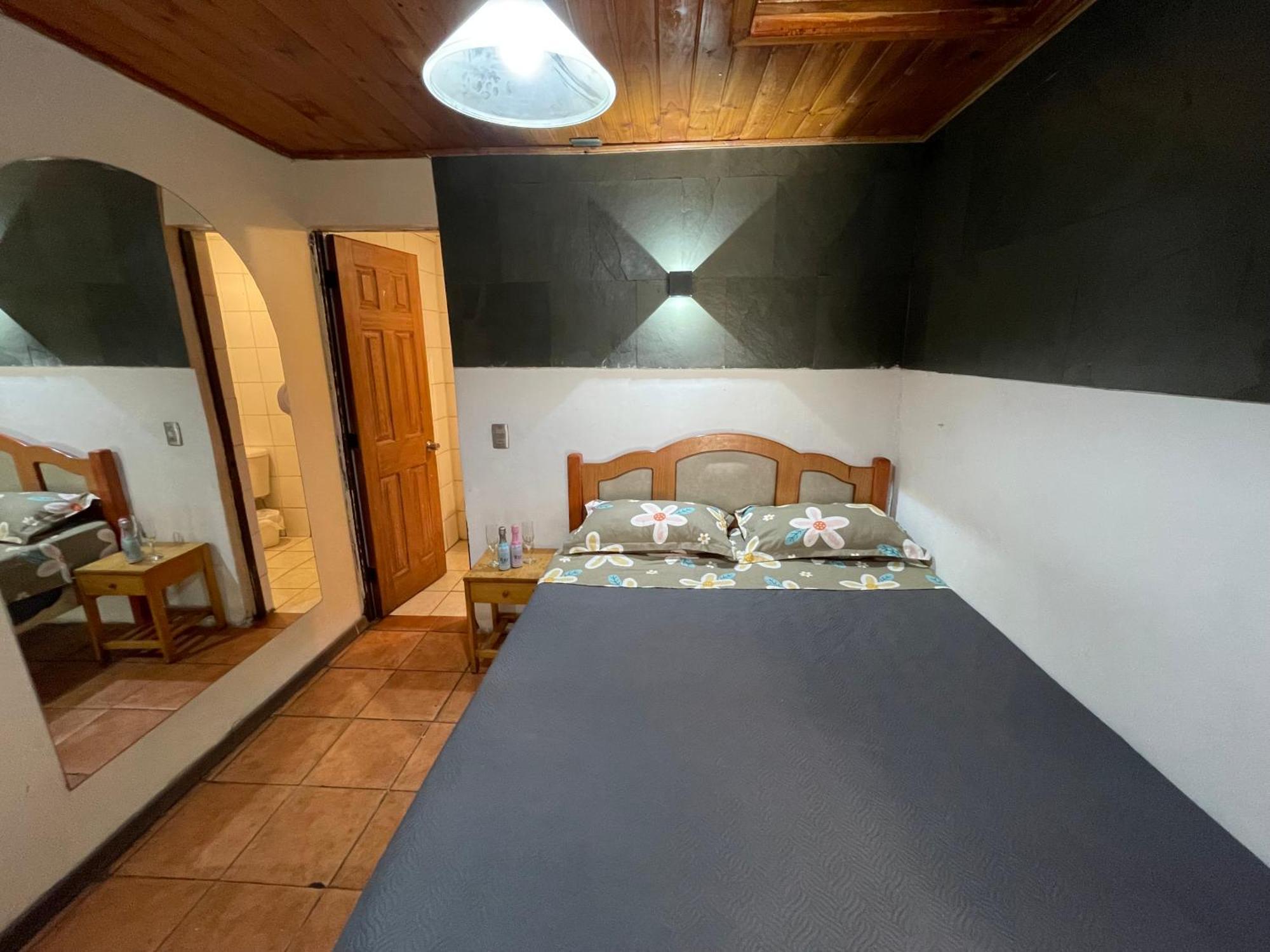 Residencial Don Santiago Bed and Breakfast Talca  Eksteriør billede